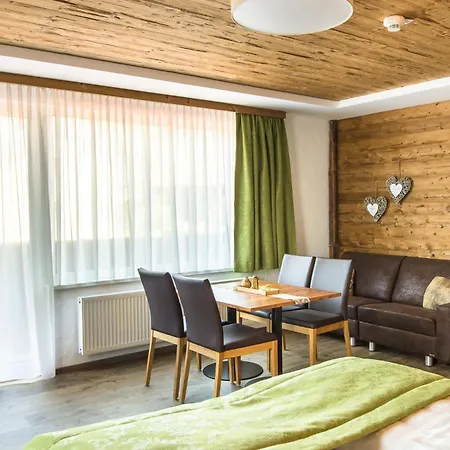 Nocleg ze śniadaniem Lorenzer Schlafstubn/haus Wanderl 3*